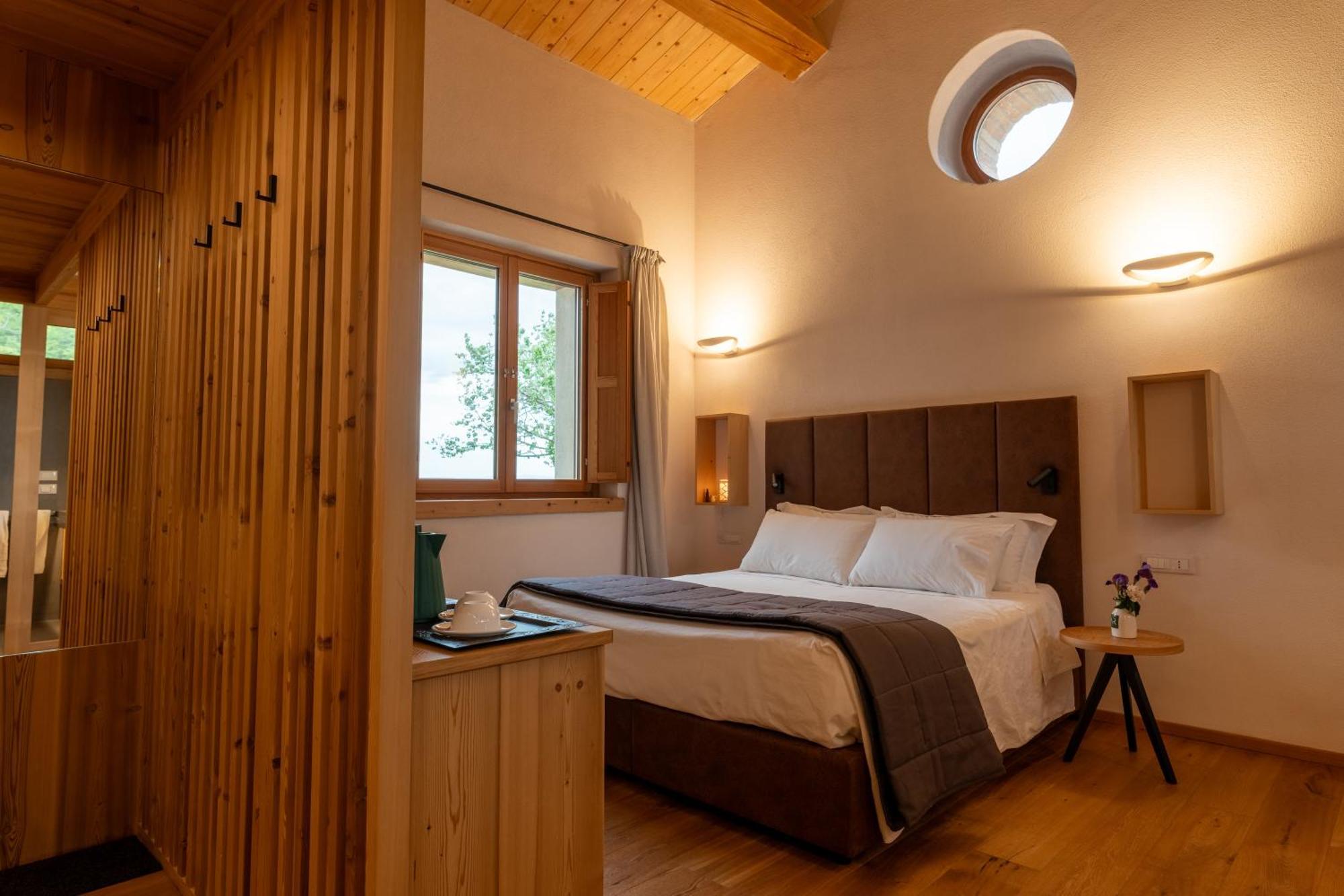 Aura Relais Hotel Урбино Екстериор снимка