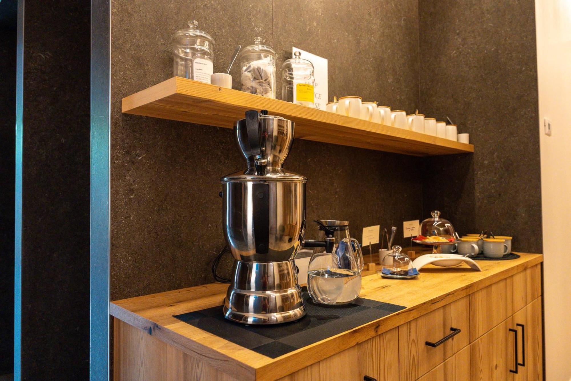 Aura Relais Hotel Урбино Екстериор снимка